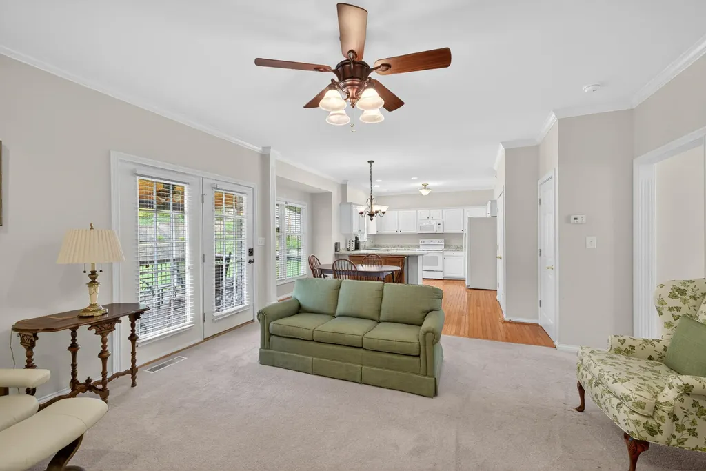 660 Poplar Springs Lane Lexington KY 40515