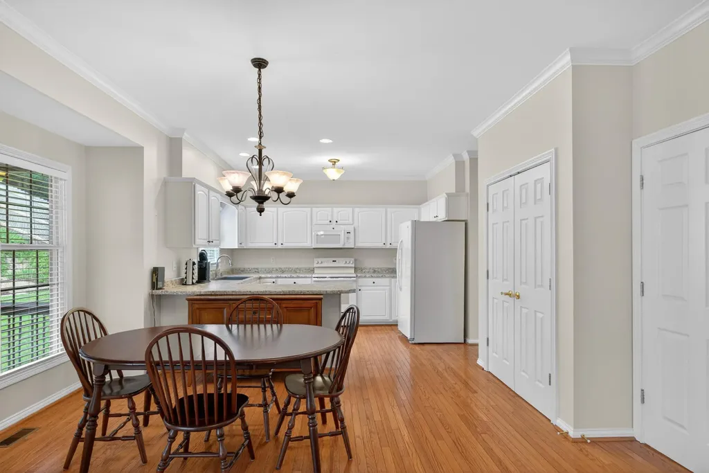 660 Poplar Springs Lane Lexington KY 40515