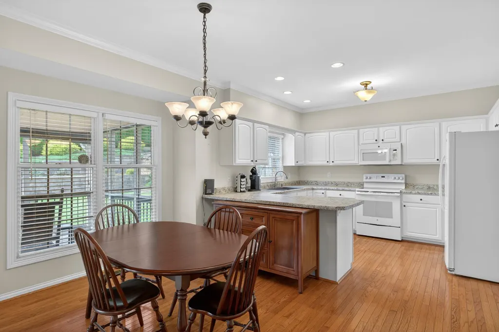 660 Poplar Springs Lane Lexington KY 40515