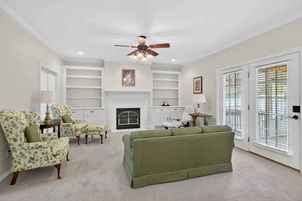 660 Poplar Springs Lane Lexington KY 40515