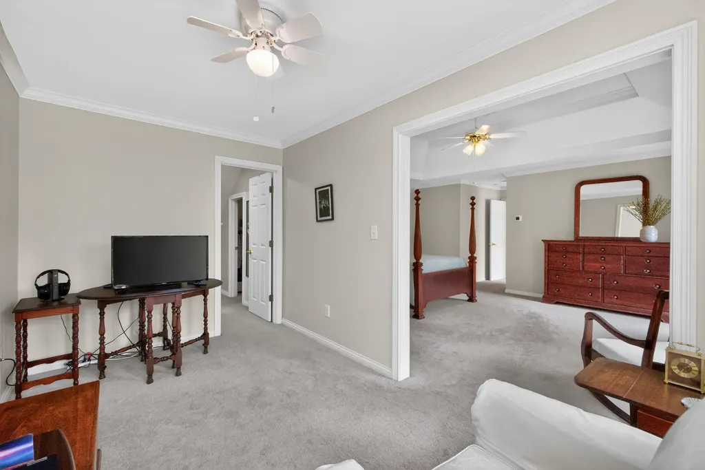 660 Poplar Springs Lane Lexington KY 40515