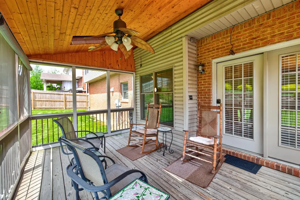 660 Poplar Springs Lane Lexington KY 40515