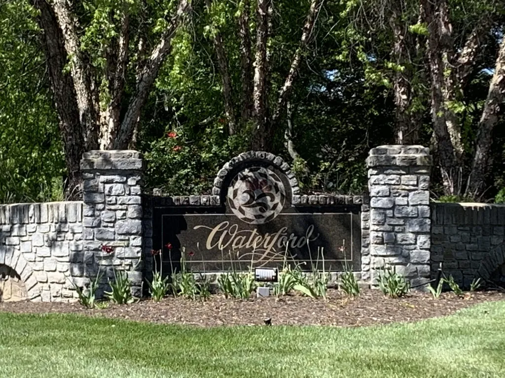 660 Poplar Springs Lane Lexington KY 40515
