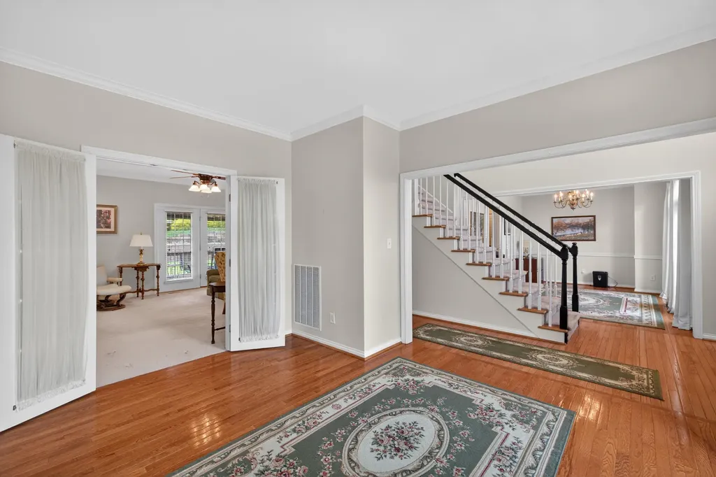 660 Poplar Springs Lane Lexington KY 40515