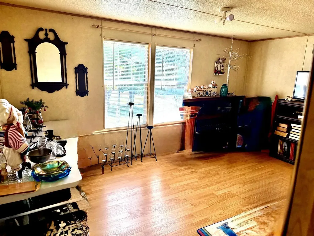 565 Bell Lane Monticello KY 42633
