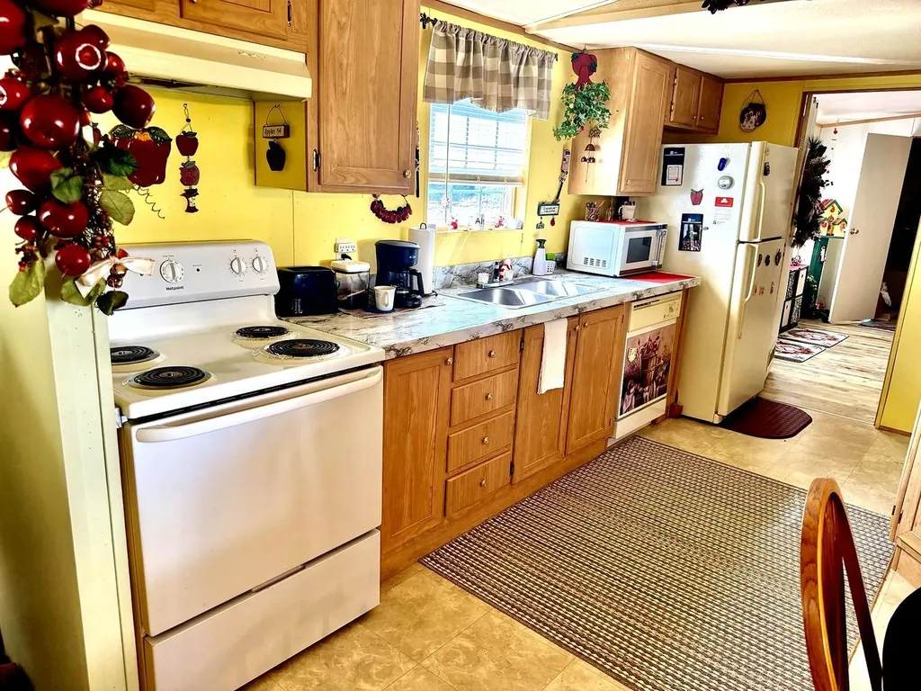 565 Bell Lane Monticello KY 42633