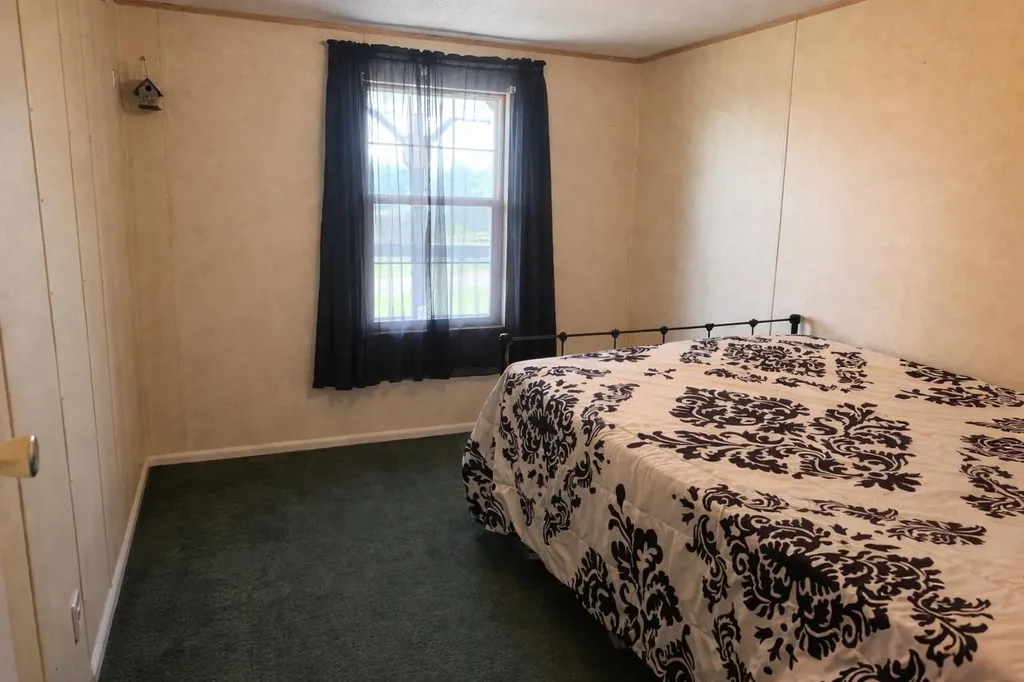 565 Bell Lane Monticello KY 42633