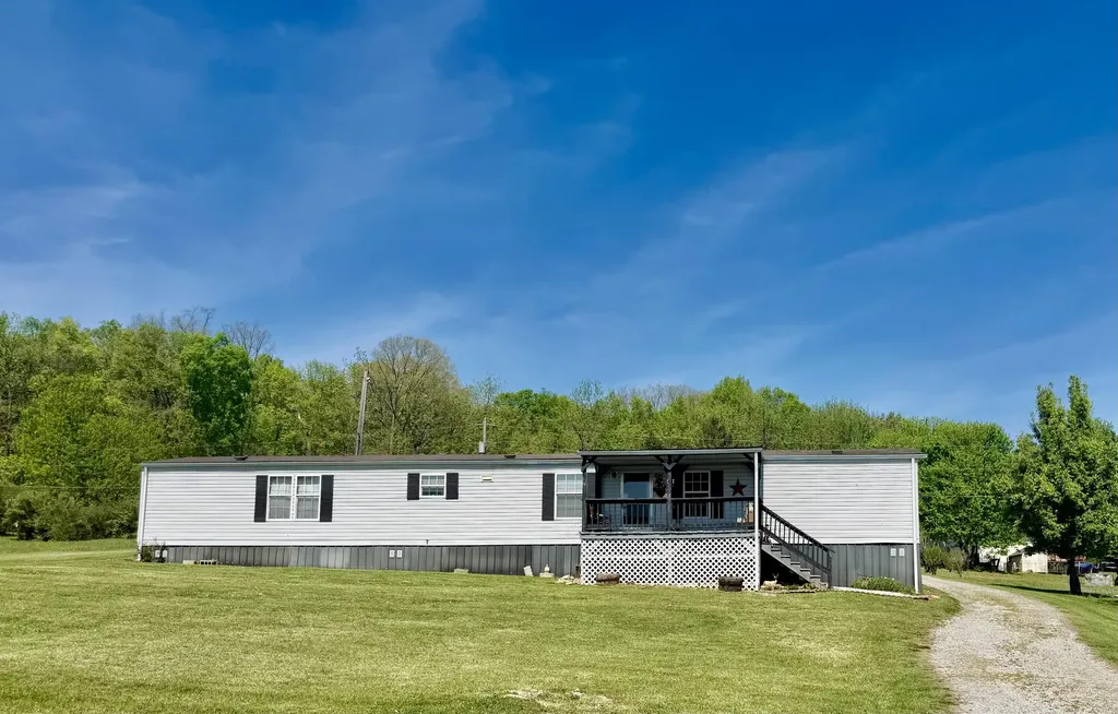 565 Bell Lane Monticello KY 42633