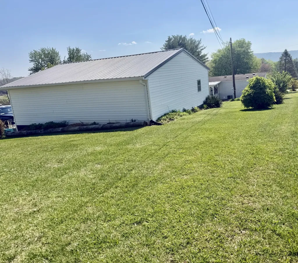 565 Bell Lane Monticello KY 42633