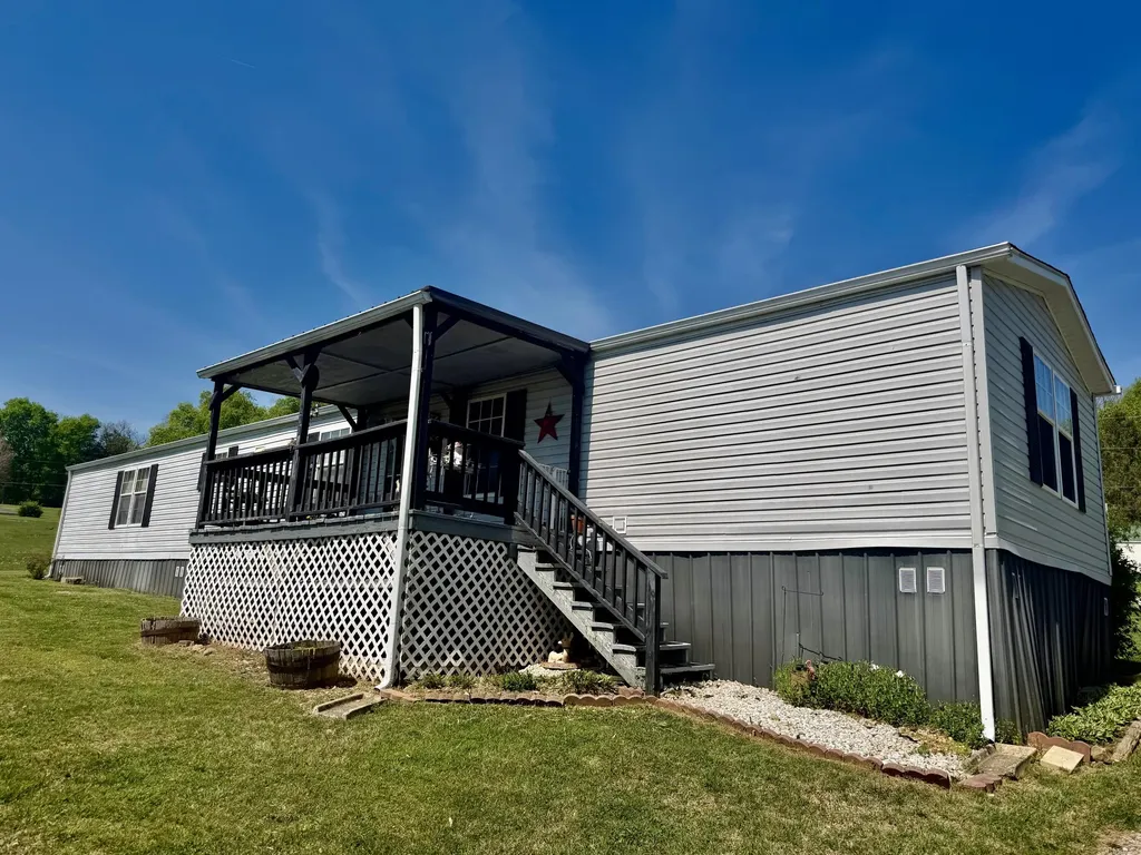 565 Bell Lane Monticello KY 42633