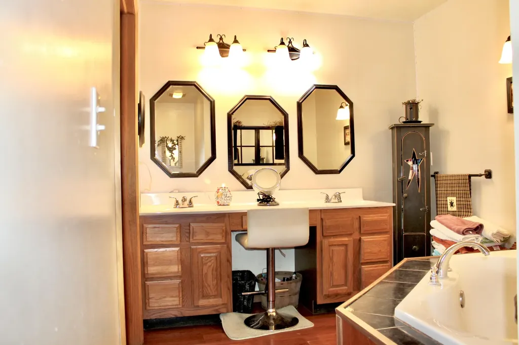 682 Garrad Road Tollesboro KY 41189