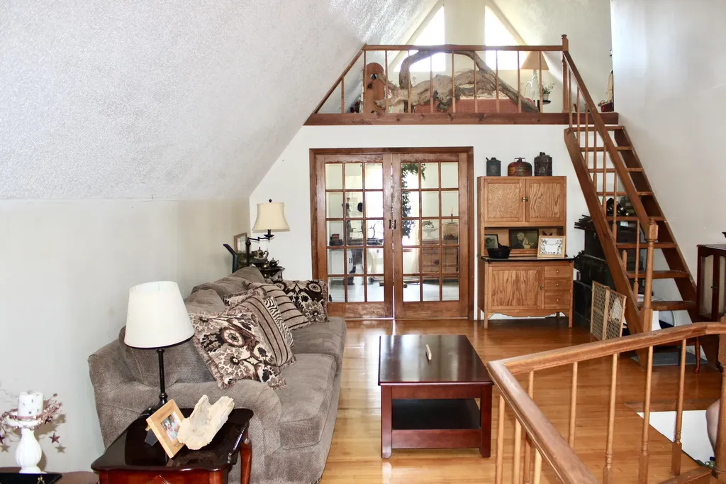 682 Garrad Road Tollesboro KY 41189