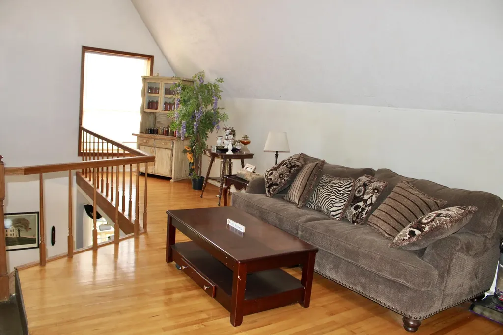 682 Garrad Road Tollesboro KY 41189