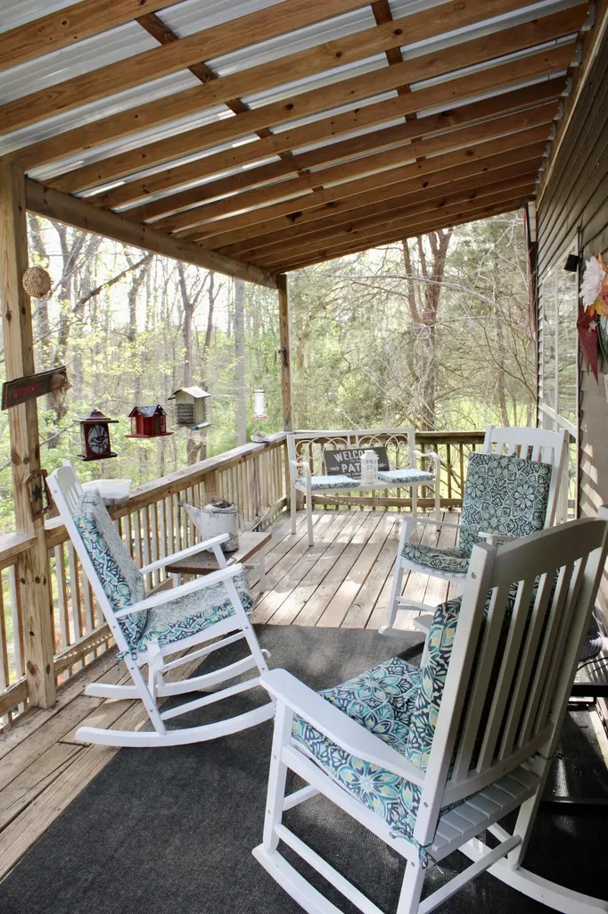 682 Garrad Road Tollesboro KY 41189