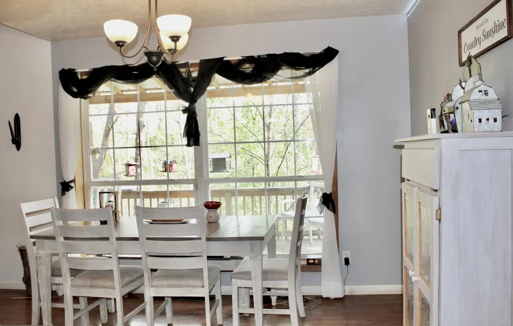 682 Garrad Road Tollesboro KY 41189