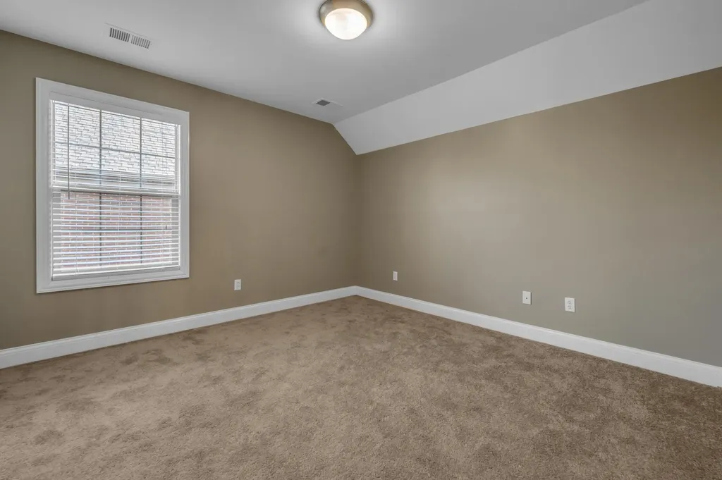 2185 Roswell Drive Lexington KY 40513