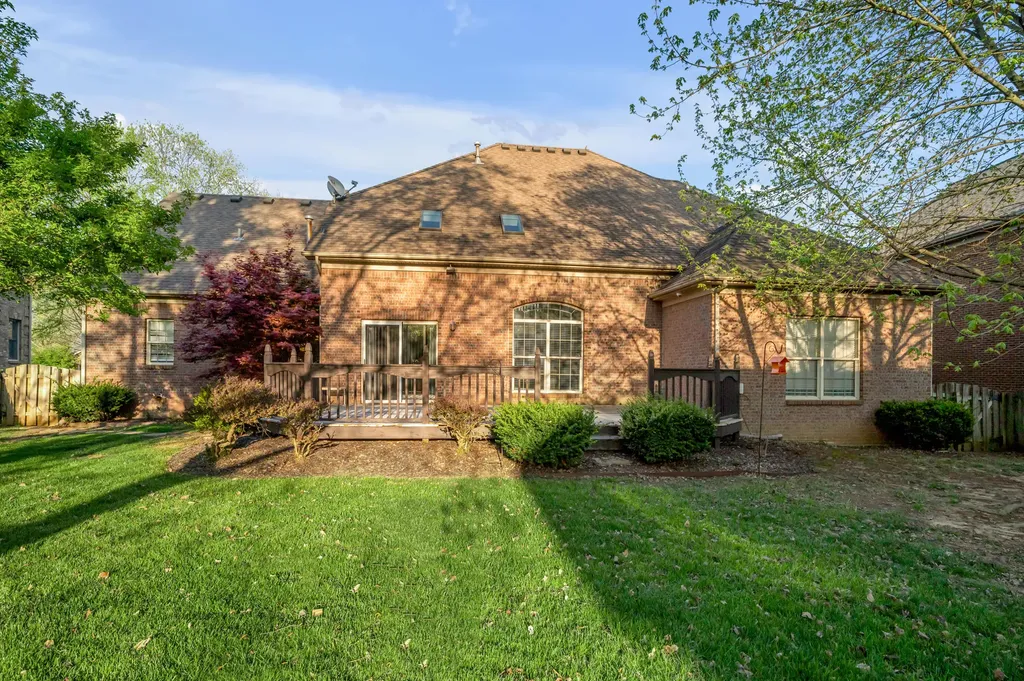 2185 Roswell Drive Lexington KY 40513