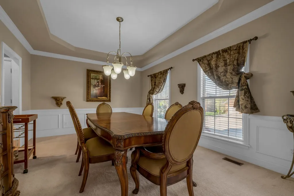 2185 Roswell Drive Lexington KY 40513