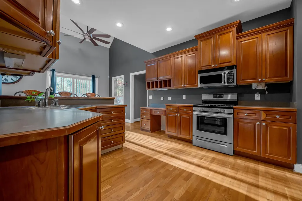 2185 Roswell Drive Lexington KY 40513
