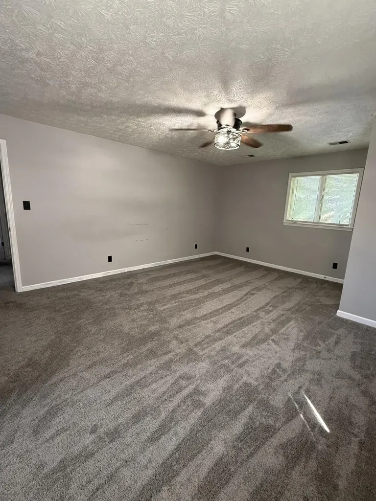 582 Hutchison Road Paris KY 40361