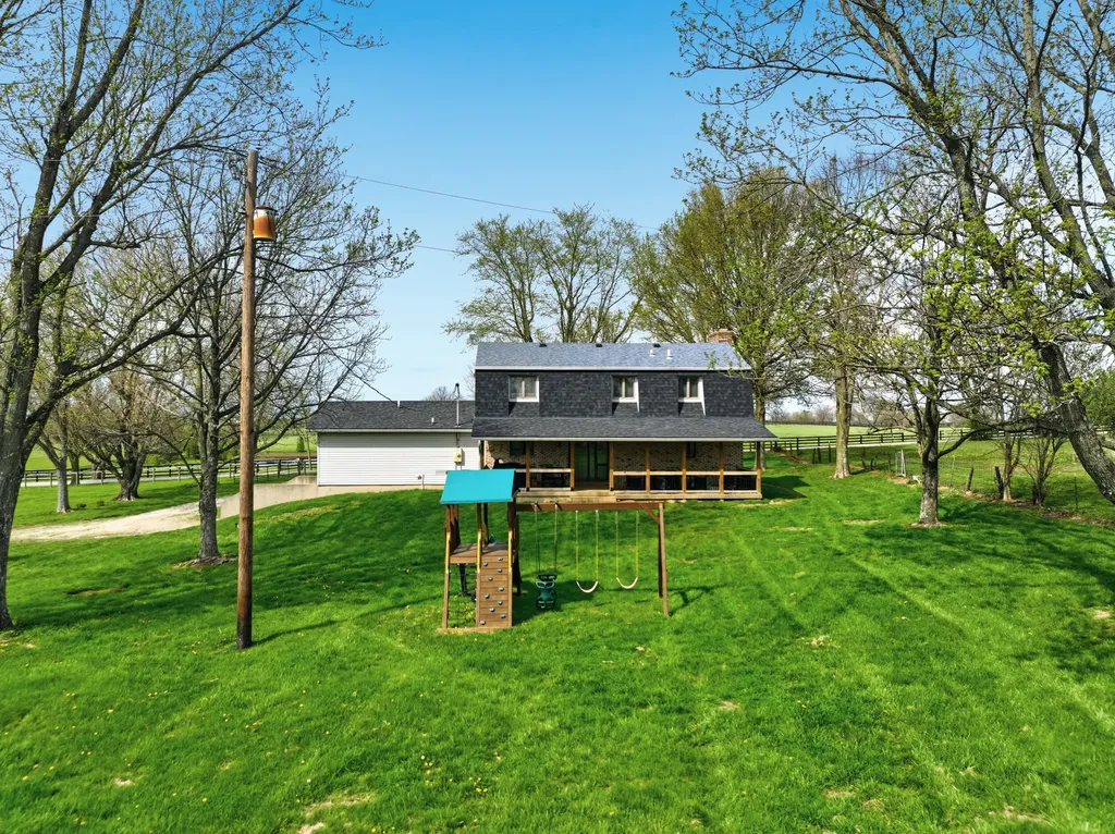 582 Hutchison Road Paris KY 40361