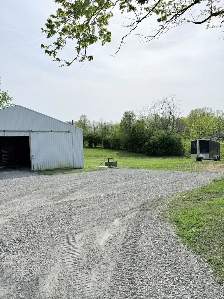 582 Hutchison Road Paris KY 40361
