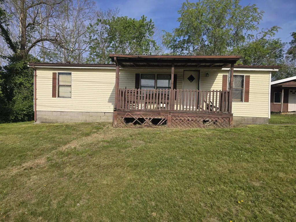 88 Clearview Drive Irvine KY 40336