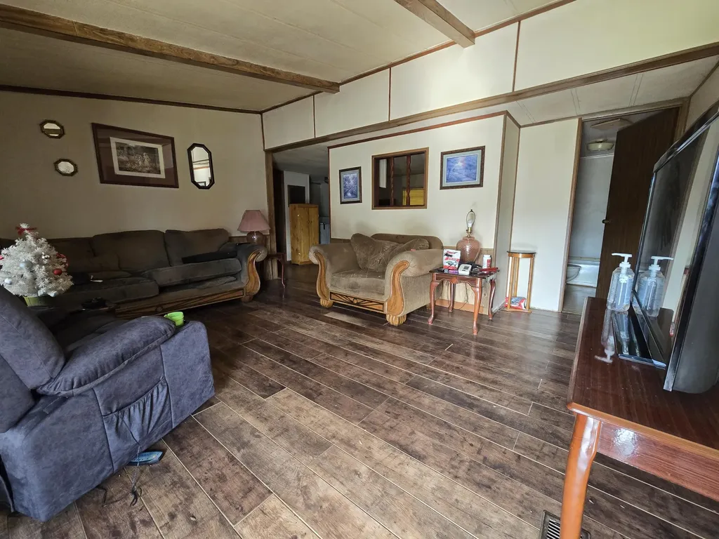 88 Clearview Drive Irvine KY 40336