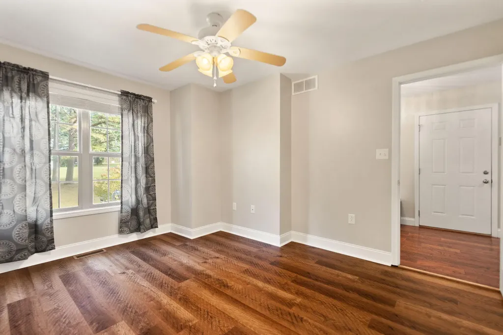 144 Shannon Square Corbin KY 40701