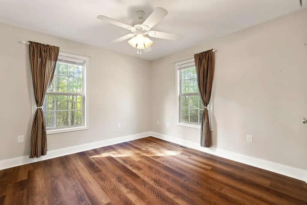 144 Shannon Square Corbin KY 40701