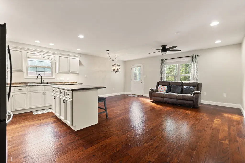 144 Shannon Square Corbin KY 40701