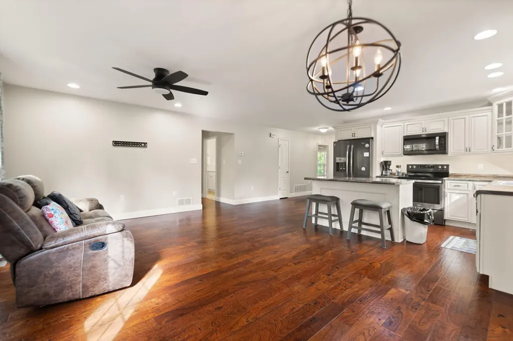 144 Shannon Square Corbin KY 40701