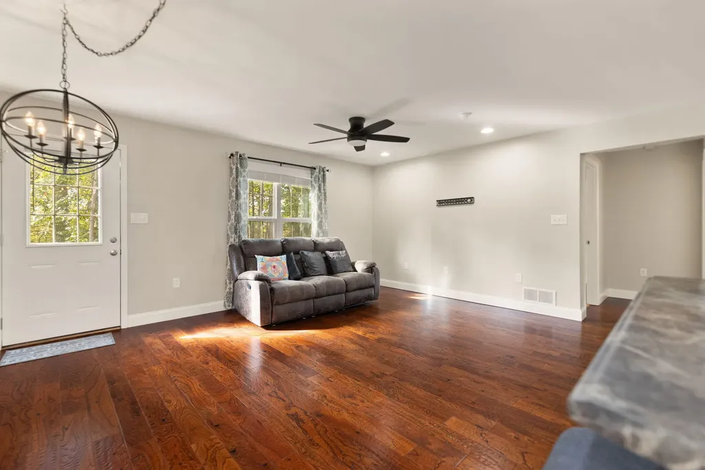 144 Shannon Square Corbin KY 40701