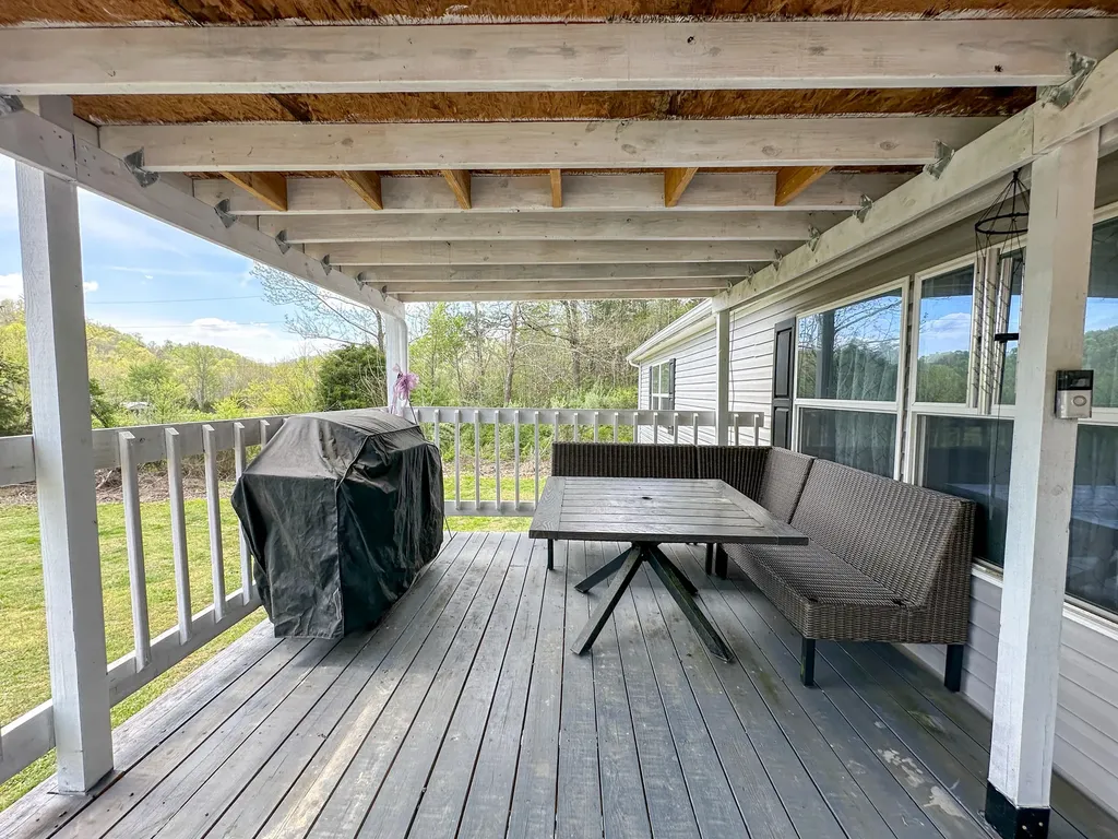 2578 Little Indian Creek Road Woodbine KY 40771