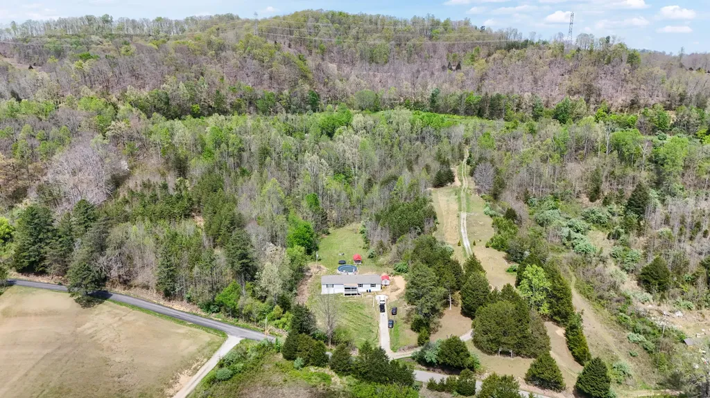 2578 Little Indian Creek Road Woodbine KY 40771