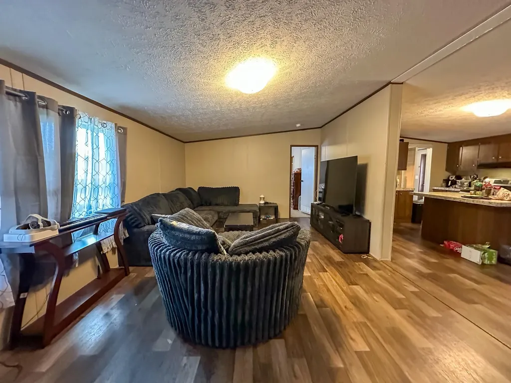 2578 Little Indian Creek Road Woodbine KY 40771