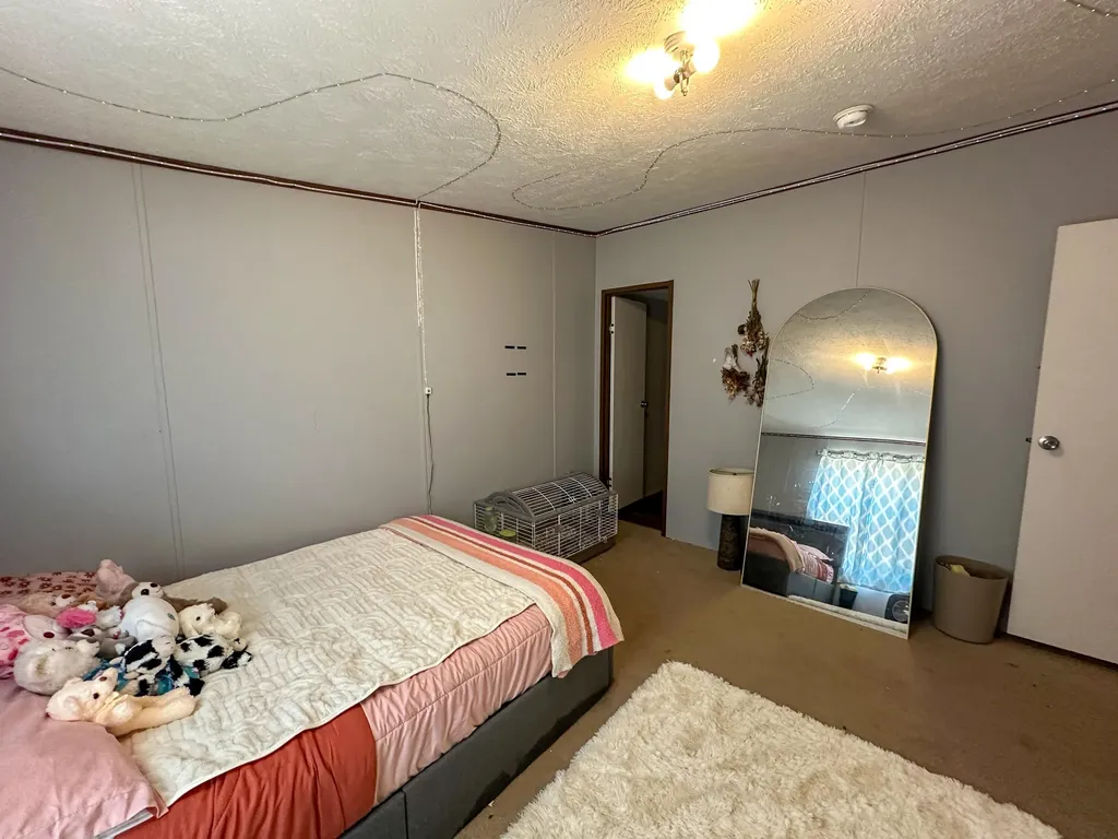 2578 Little Indian Creek Road Woodbine KY 40771