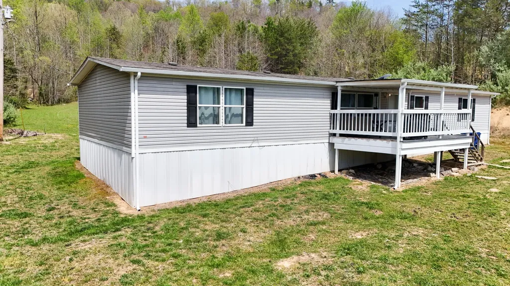 2578 Little Indian Creek Road Woodbine KY 40771