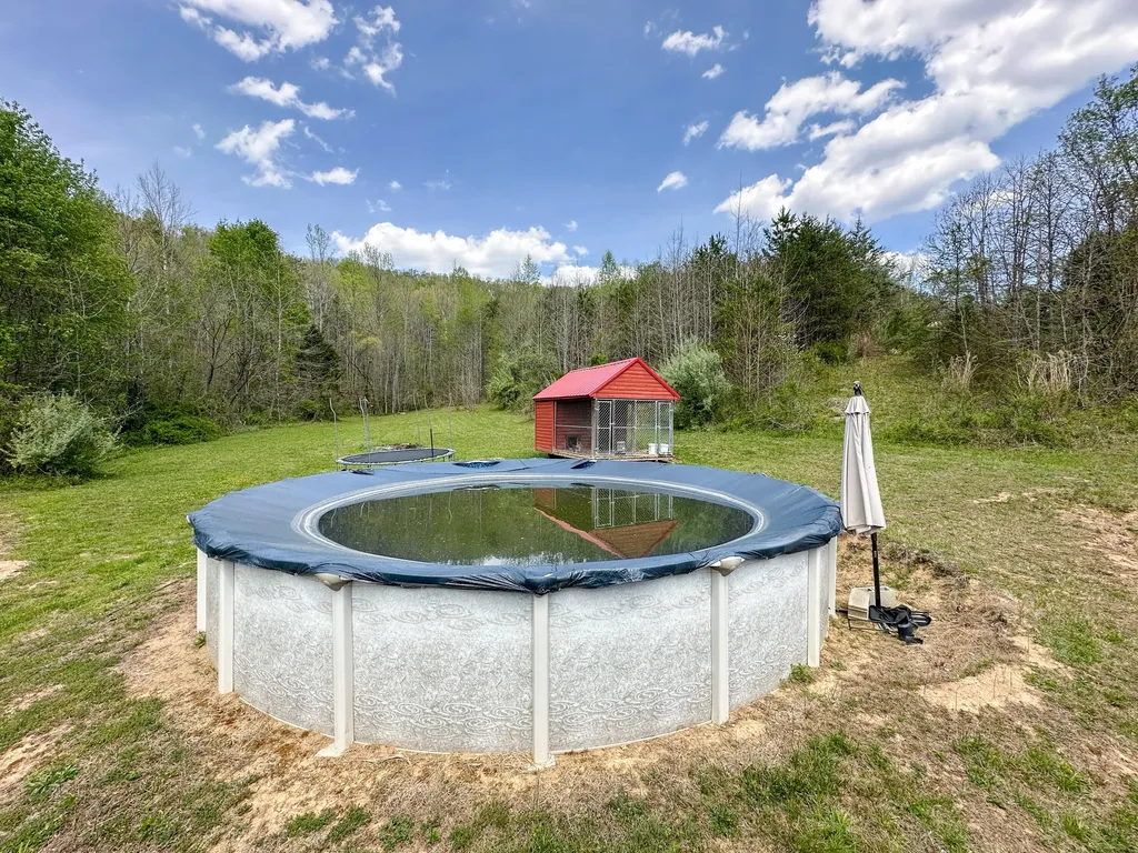 2578 Little Indian Creek Road Woodbine KY 40771