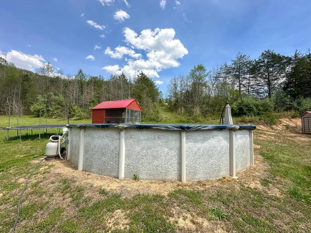 2578 Little Indian Creek Road Woodbine KY 40771