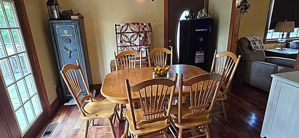 576 Laxton Road Strunk KY 42649