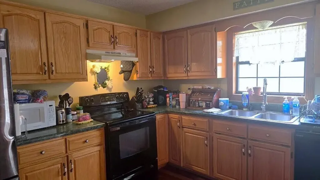 576 Laxton Road Strunk KY 42649