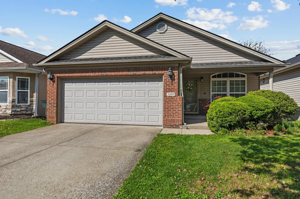 2609 Buck Lane Lexington KY 40511