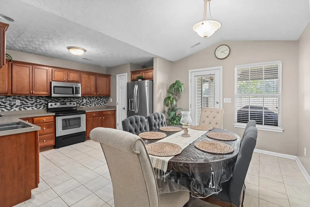 2609 Buck Lane Lexington KY 40511