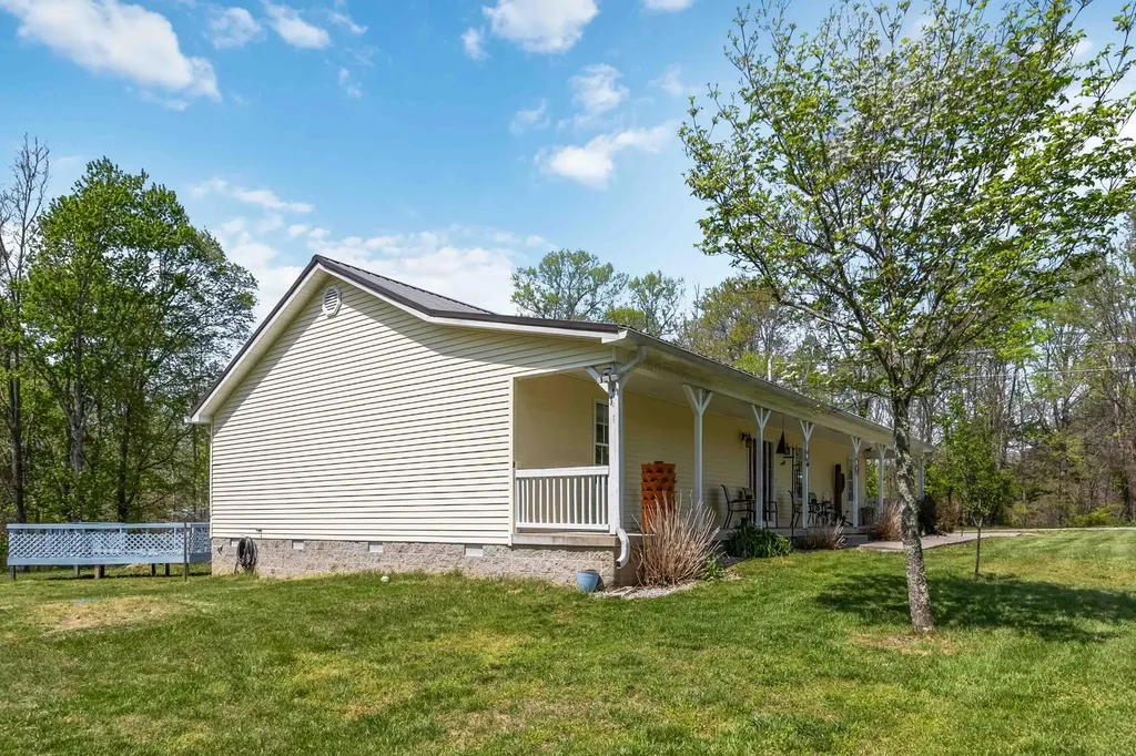 1077 Sims Ridge Road Kings Mountain KY 40442