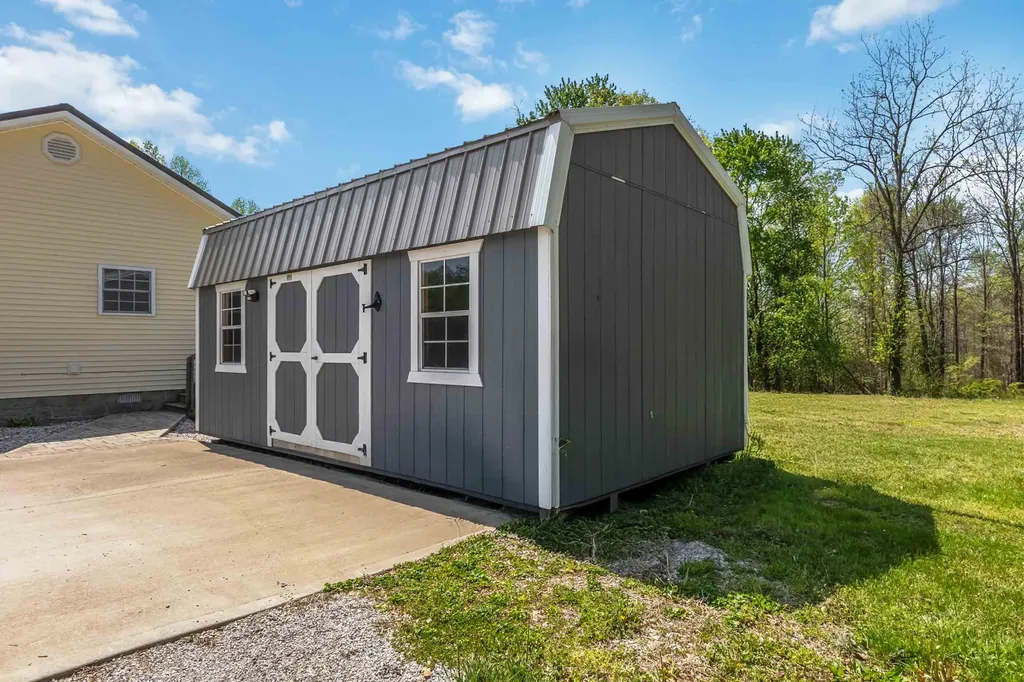 1077 Sims Ridge Road Kings Mountain KY 40442