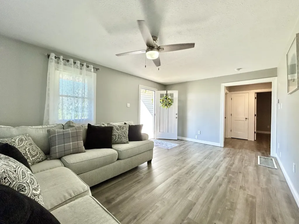 103 Harvey Avenue Somerset KY 42501