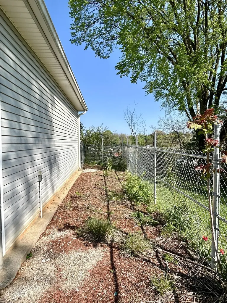 103 Harvey Avenue Somerset KY 42501