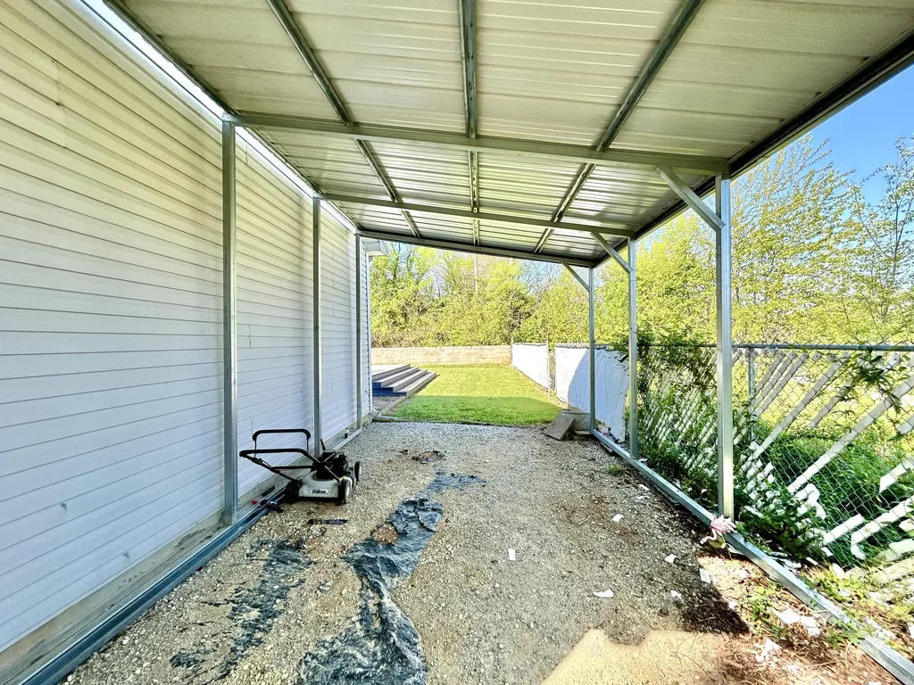 103 Harvey Avenue Somerset KY 42501