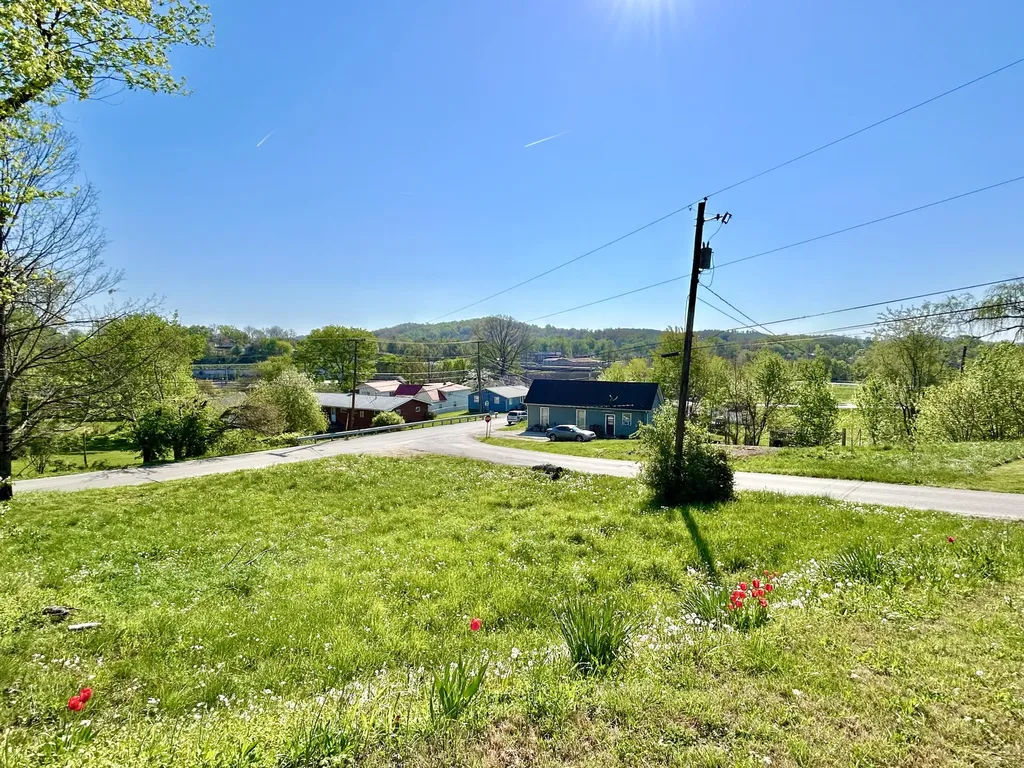 103 Harvey Avenue Somerset KY 42501